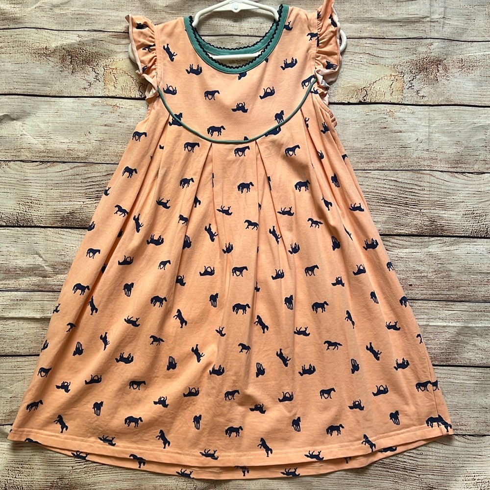 EUC Sz. 6 Matilda Jane Peach Wild Horses Pearl Dress